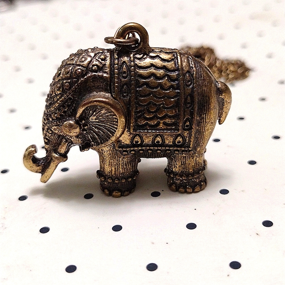 Elephant necklace